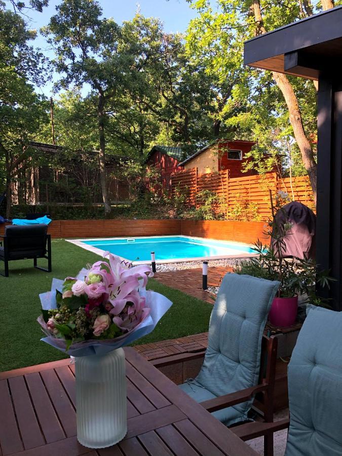 Pine-Wood Resort Balatonalmádi Zewnętrze zdjęcie