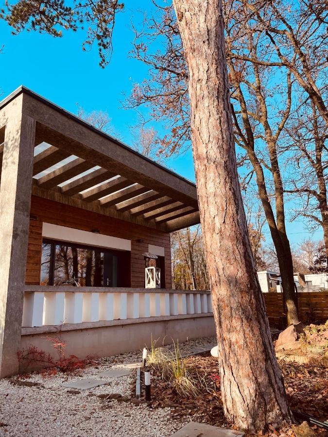 Pine-Wood Resort Balatonalmádi Zewnętrze zdjęcie